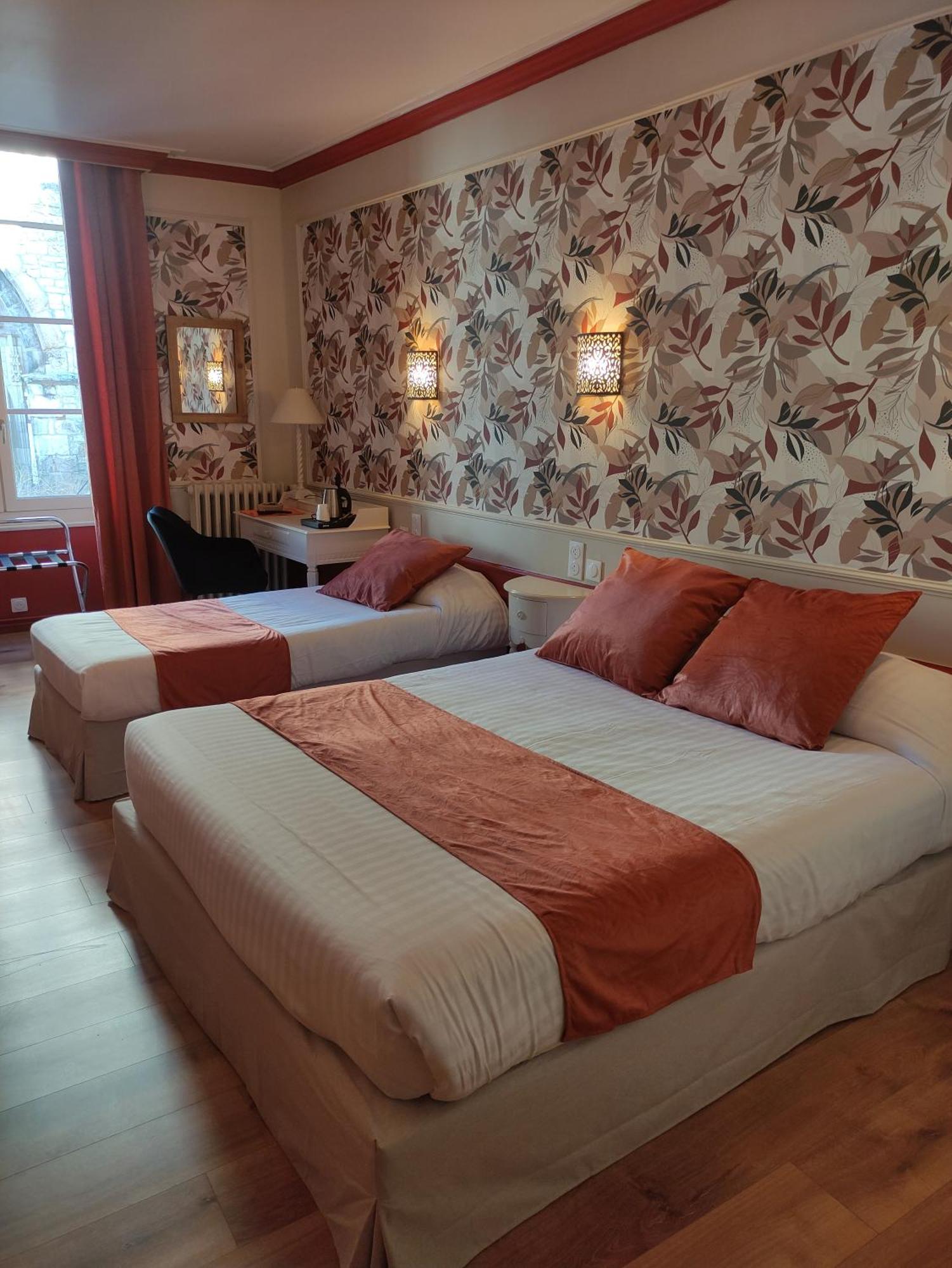 Le Pavillon Saint-Martin Hotel Souillac Exterior photo